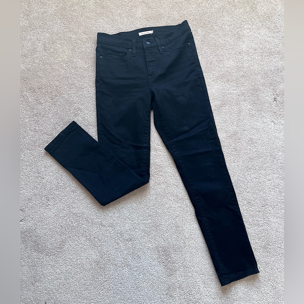 Levi’s 311 Shaping Skinny Black Jeans | Like New
